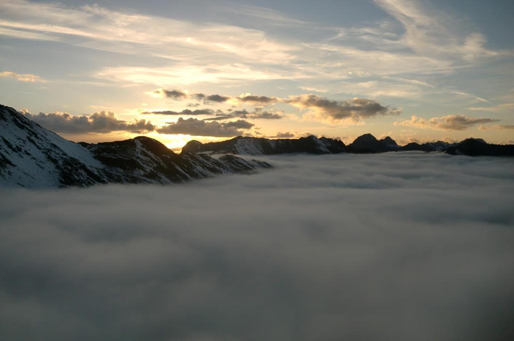 Отель Rifugio Garibaldi Пассо-Стельвио Экстерьер фото